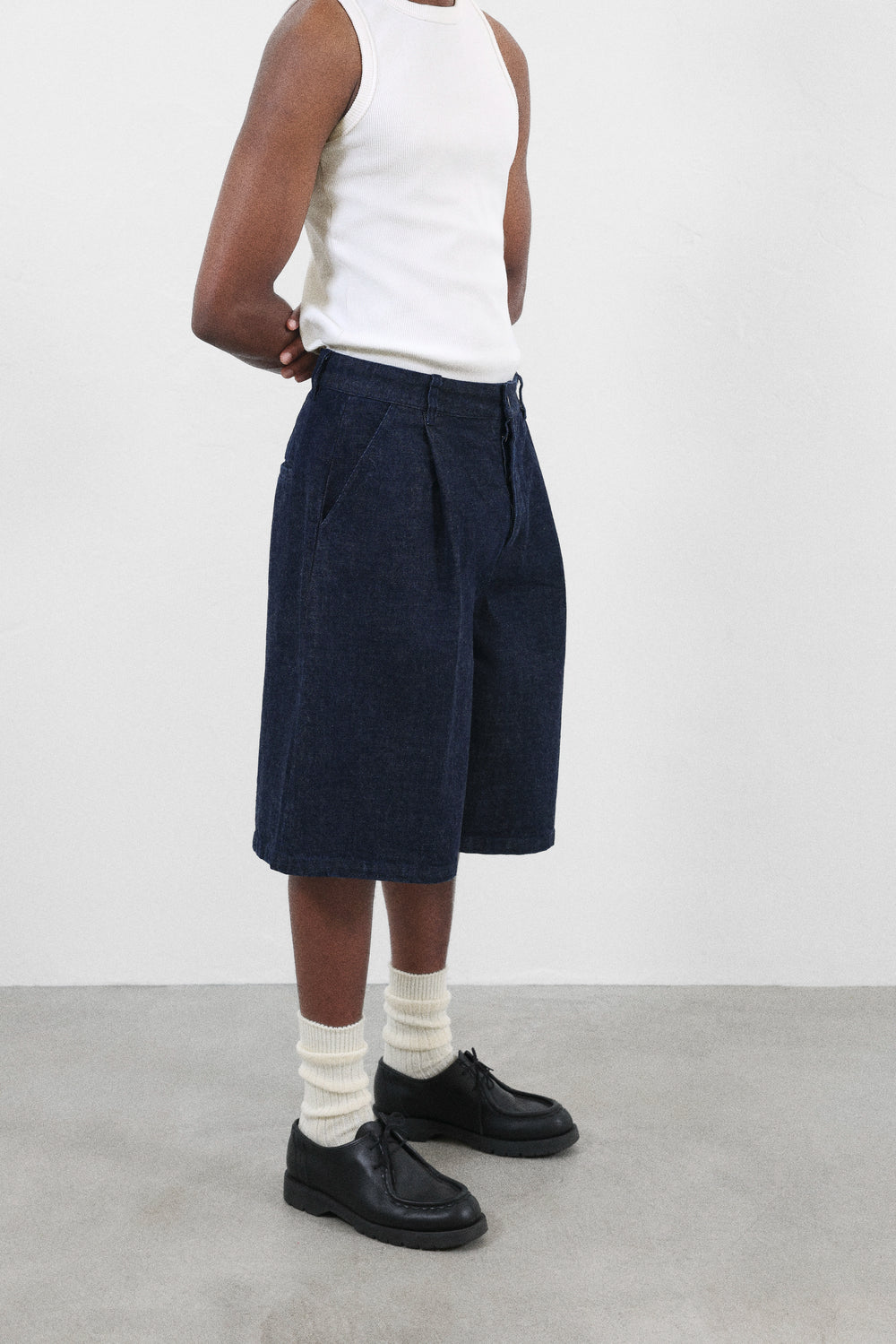 THE DAILY RAW DENIM SHORTS - INDIGO