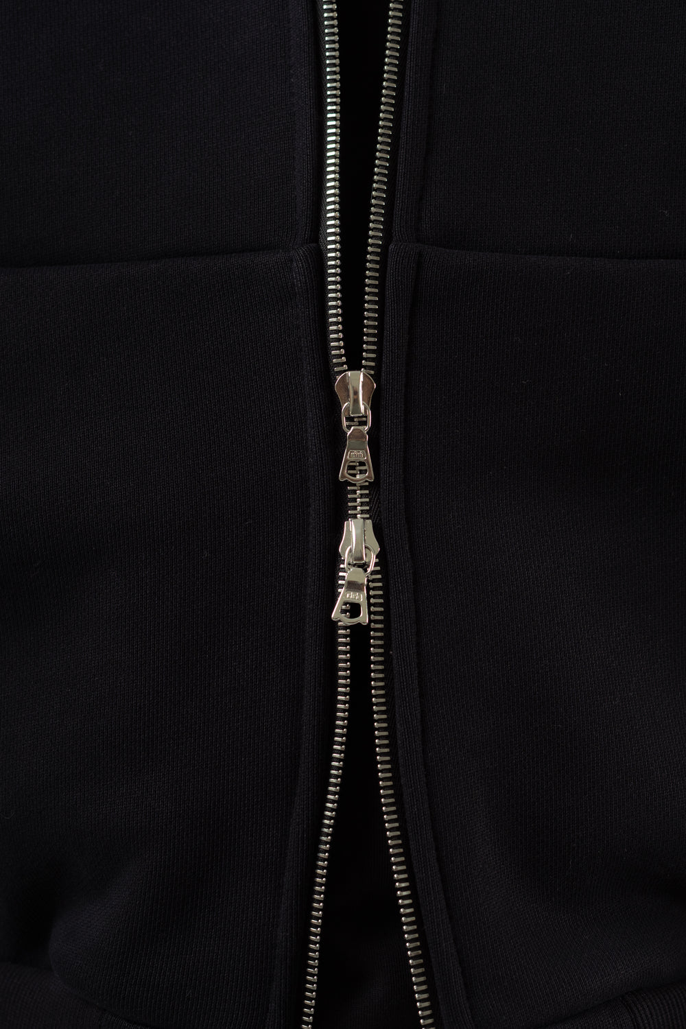 ZIP-UP HOODED SWEATSHIRT - BLACK