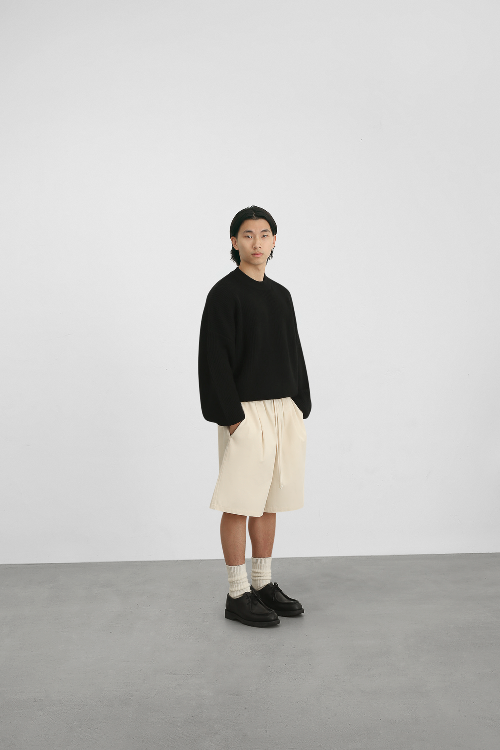 THE MERINO WOOL SWEATSHIRT - BLACK