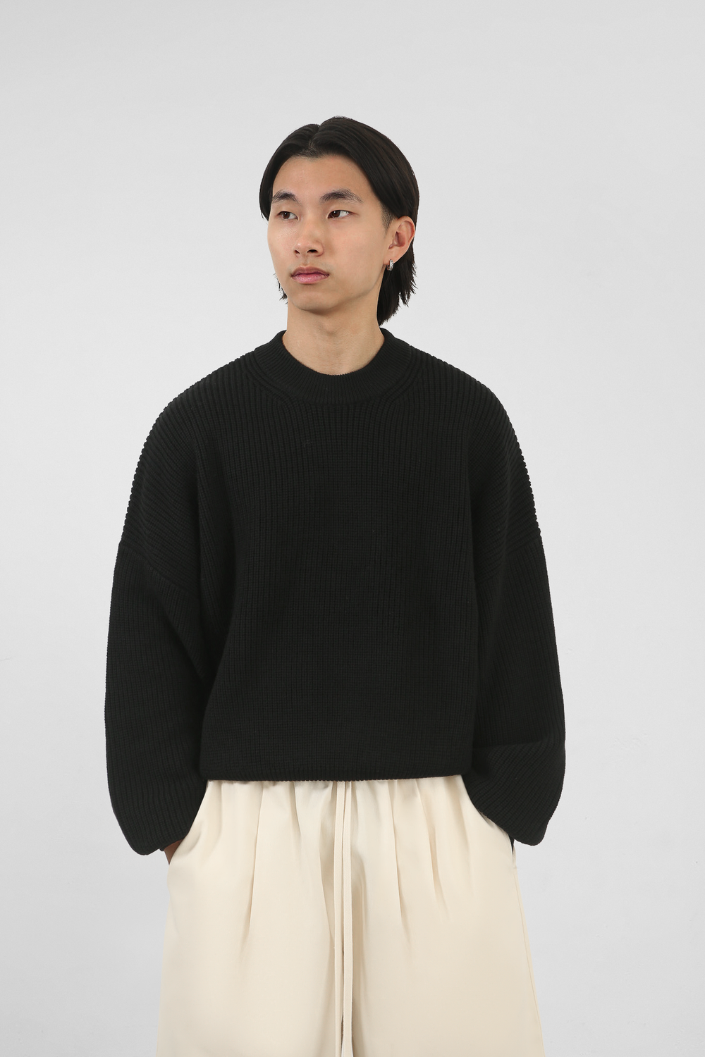 THE MERINO WOOL SWEATSHIRT - BLACK