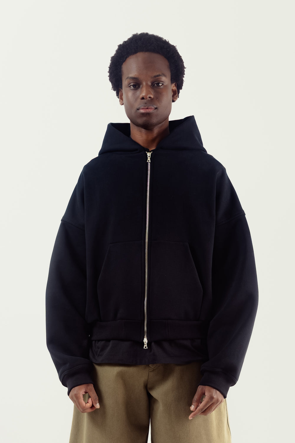 ZIP-UP HOODED SWEATSHIRT - BLACK
